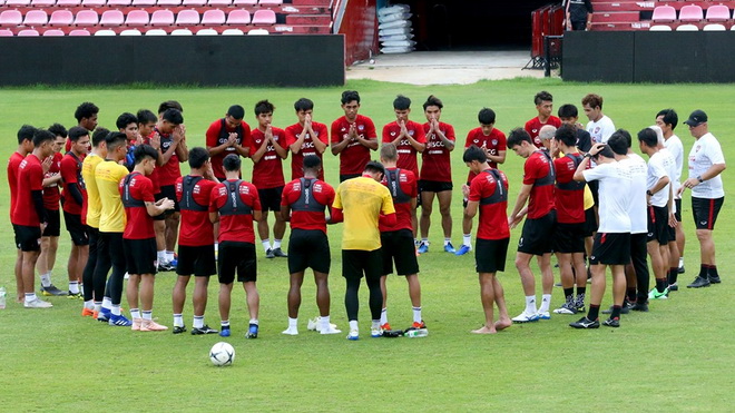 Trực tiếp Chonburi vs Muangthong United (19h00, 16/6)