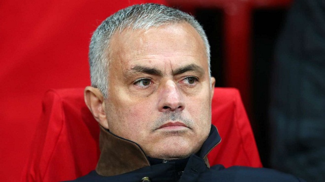 CẬP NHẬT sáng 1/12: Mourinho bị tố đang phá hoại M.U. Việt Nam tập phòng ngự bóng bổng