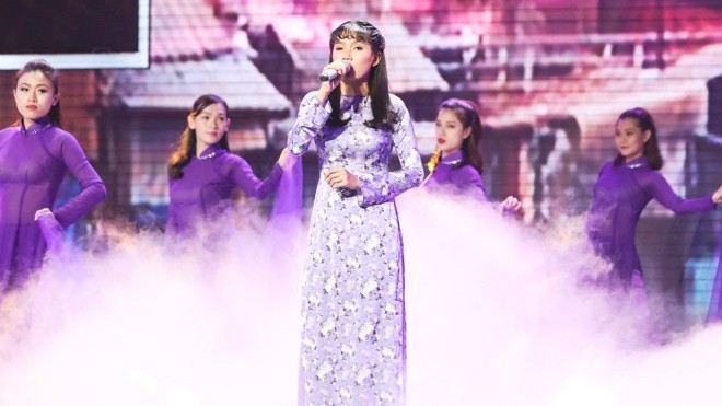 'Thần tượng Bolero' tập 10: Khiến Ngọc Sơn muốn khóc, cô gái khiếm thị Quỳnh Trâm vẫn bị loại 