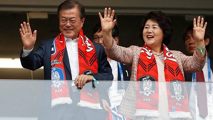 Tổng thống Moon Jae-in 'rủ' Triều Tiên đồng đăng cai VCK World Cup 2030