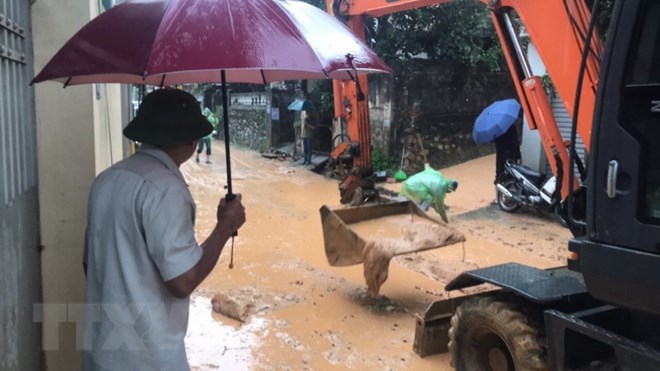 Lũ quét cuốn trôi 1 sĩ quan Công an tại Quảng Ninh