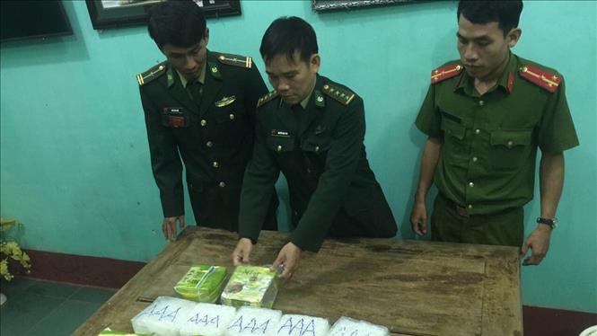 Điều tra làm rõ số ma túy lớn trôi dạt trên biển miền Trung
