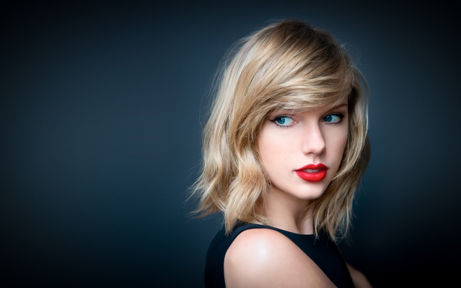 Taylor Swift, Cuộc đời Taylor Swift chìm trong những lời chỉ trích cay nghiệt, ca sĩ Taylor Swift, rắn chúa Taylor Swift, Taylor Swift rắn chúa