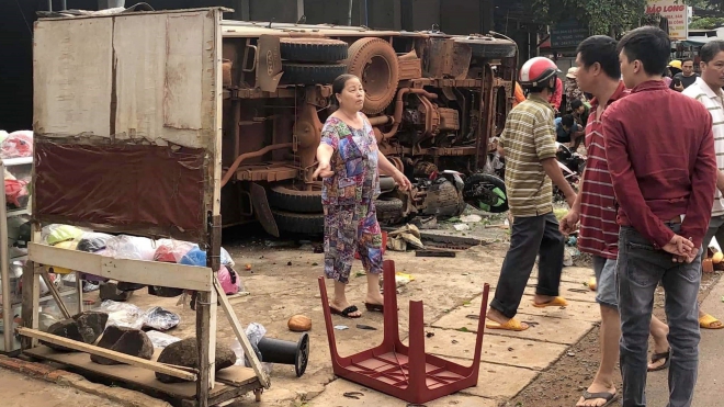 Tai nạn giao thông nghiêm trọng làm 3 người chết, 7 người bị thương