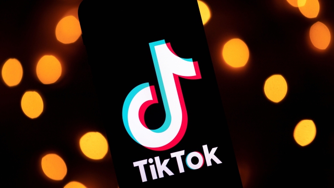 Tổng thống Mỹ bảo vệ quan điểm trong thương vụ Microsoft mua lại TikTok