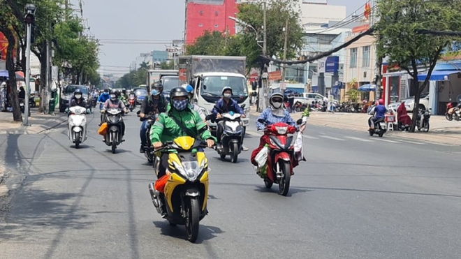 Nhiều khu vực ngày nắng nóng và nắng nóng gay gắt với nhiệt độ có nơi trên 39 độ C