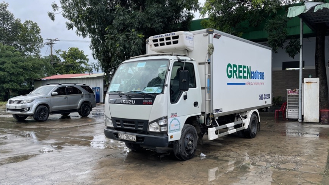 Phát hiện xe đông lạnh chở 15 người qua chốt kiểm soát dịch Covid-19 ở Bình Thuận
