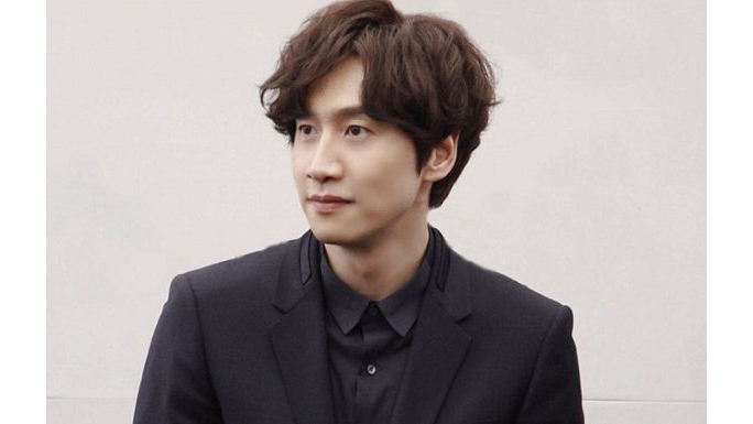 'Hoàng tử Châu Á' Lee Kwang Soo dừng quay 'Running Man' do tai nạn giao thông 