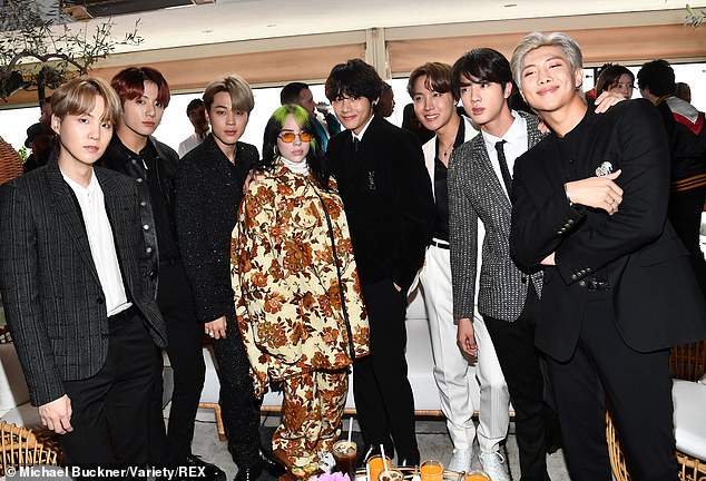 BTS, Katy Perry, Billie Eilish, Katy Perry gây chiến với fan BTS và Billie Eilish, Jingle Ball 2019, Halsey