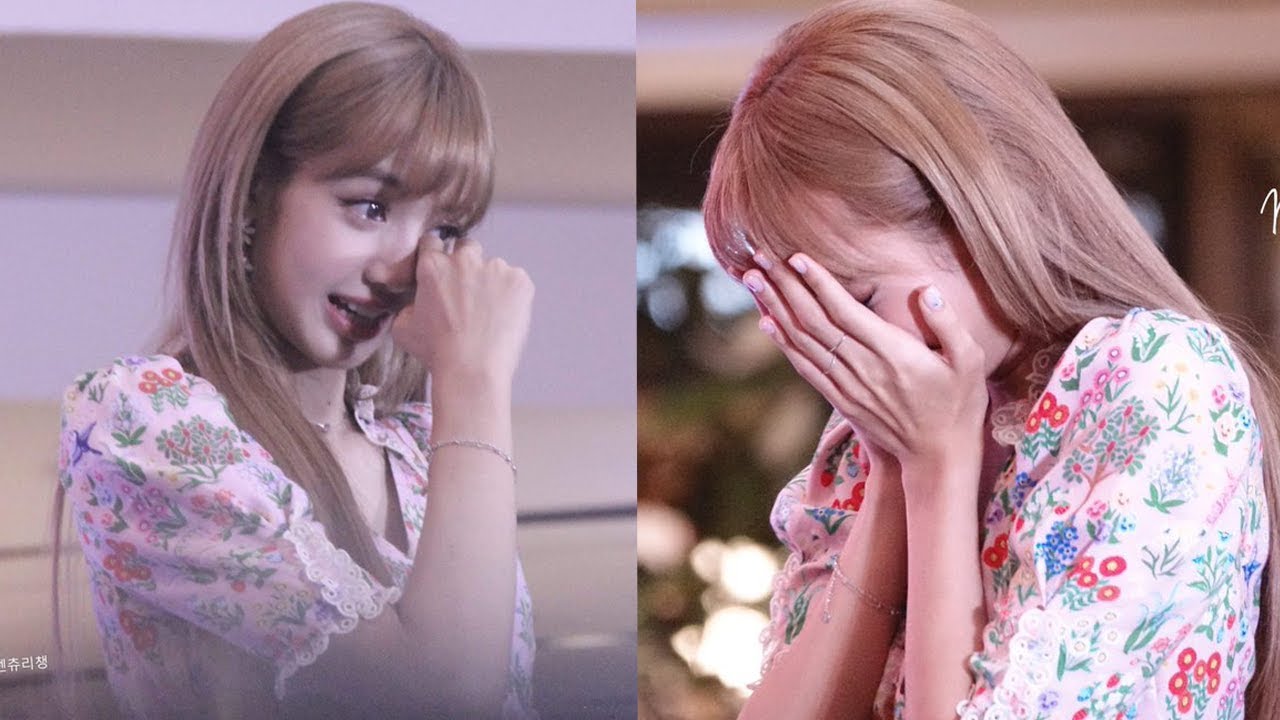 VIDEO nghẹn ngào khi Lisa Blackpink bật khóc gặp lại bố mẹ sau nhiều năm xa cách