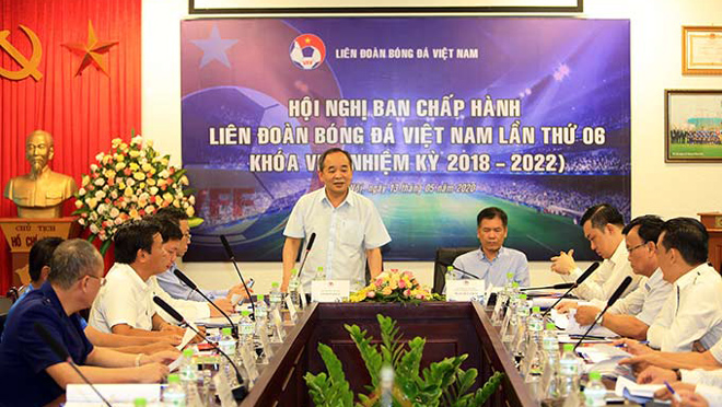 VFF quyết phương án V-League chỉ có 1 đội xuống hạng và rút bớt số trận