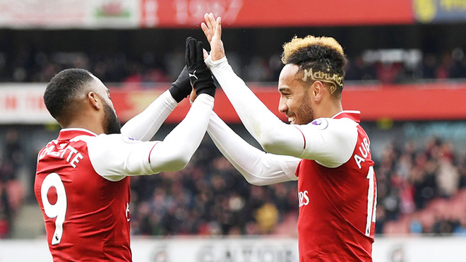 Hàng công Arsenal: Aubameyang sẽ giúp Lacazette hồi sinh