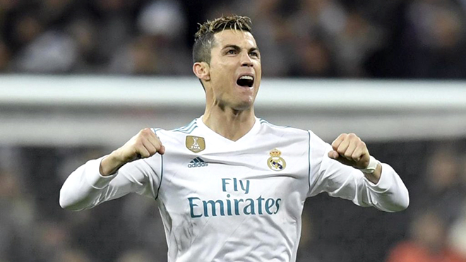 Ở phía chân trời, luôn có bóng dáng Ronaldo