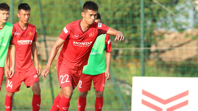 HLV Park Hang Seo đau đầu hàng công tuyển Việt Nam