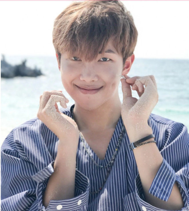 BTS, RM BTS là thánh phá, BTS thói quen, Thói quen BTS, RM, BTS RM, RM BTS, 10 thói quen kỳ quặc của RM BTS không phải ai cũng biết, RM vua từ chối bắt tay