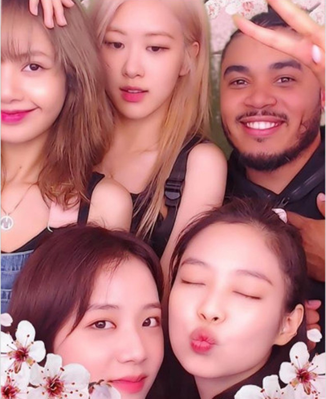 Blackpink, Ariana Grande, Tommy Brown, Ảnh photoshop Blackpink