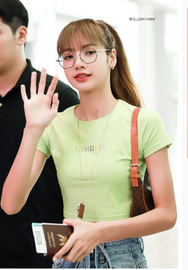 Lisa, Blackpink, Lisa Blackpink, Lisa eo con kiến, Lisa áo crop top, Incheon, Lisa Thái Lan