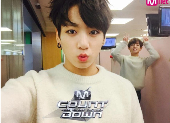 BTS, Bts, Jungkook, V BTS, v bts, Ảnh Jungkook tự sướng, Ảnh V BTS tự sướng, bts