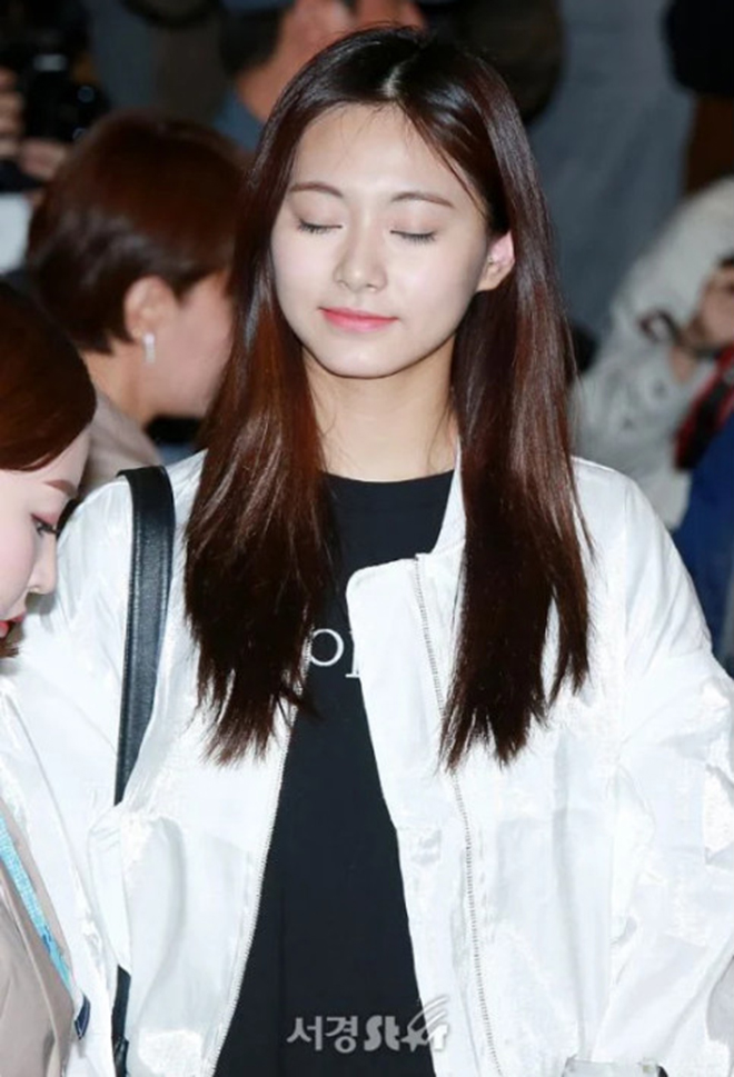 Twice, Tzuyu, Tzuyu trở về Hàn Quốc, Tzuyu tự cách ly, COVID-19, TWICE