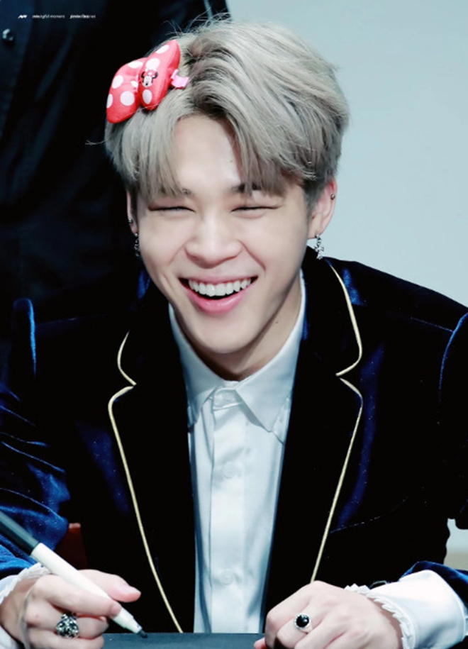 BTS, Bts, Jimin đeo bờm, jimin bts, Jimin cute, Rilakkuma, Jimin mochi, bts