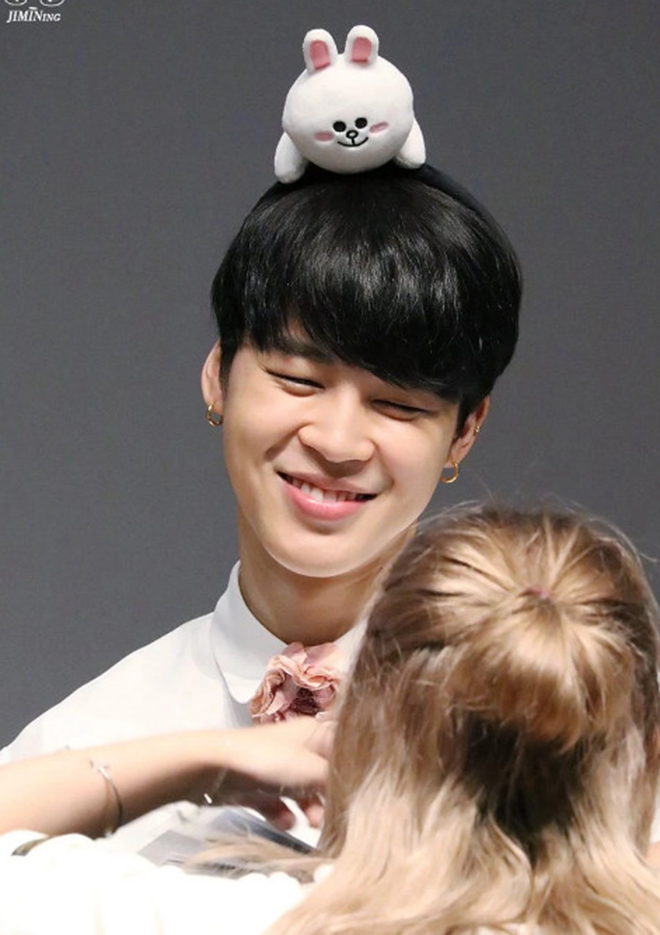 BTS, Bts, Jimin đeo bờm, jimin bts, Jimin cute, Rilakkuma, Jimin mochi, bts