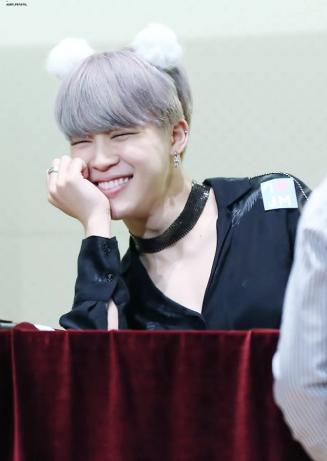 BTS, Bts, Jimin đeo bờm, jimin bts, Jimin cute, Rilakkuma, Jimin mochi, bts