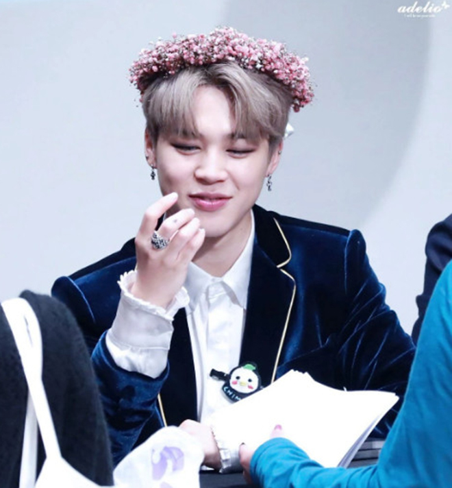 BTS, Bts, Jimin đeo bờm, jimin bts, Jimin cute, Rilakkuma, Jimin mochi, bts