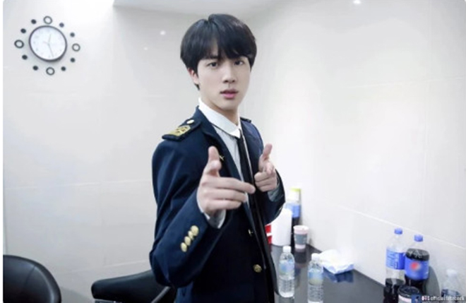 BTS, Bts, Jin, Bí quyết giữ sức trẻ của Jin BTS, Suga, Weverse, bts