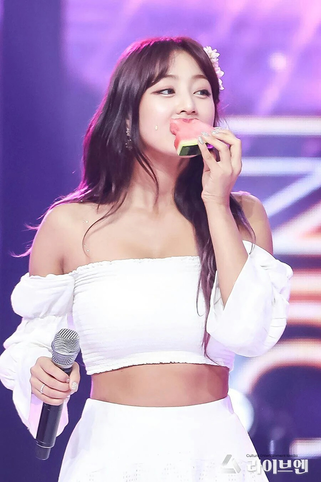 Twice, Jihyo, Đường cong đốt mắt của Jihyo Twice, Jihyo Twice đẹp hút hồn