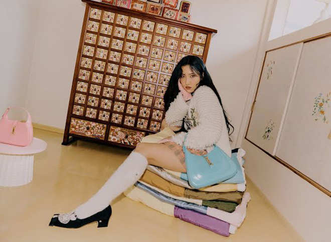 Mamamoo, Hwasa, GUCCI Jackie 1961, Hwasa đại diện cho GUCCI, Alessandro Michele