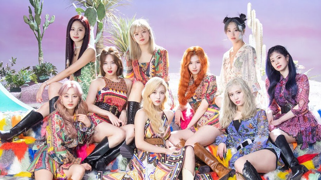 Twice, Album ăn khách nhất của Twice, Knock Knock, Merry & Happy, More & More, K-pop