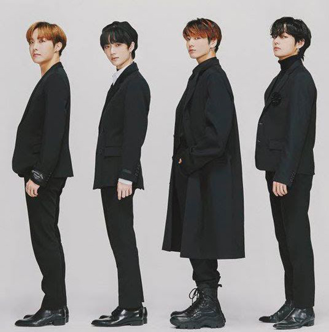 BTS, Jungkook, Jungkook một mình một kiểu, Jungkook mặc lệch pha với BTS