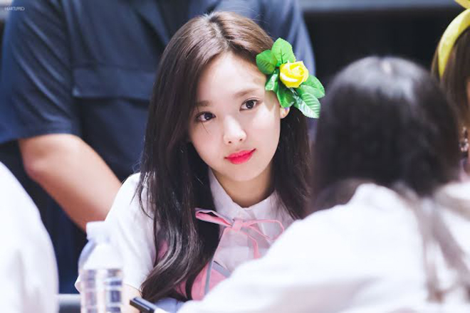 K-pop, Twice, Blackpink, Chaeyoung, Nayeon, Irene Red Velvet, Momoland