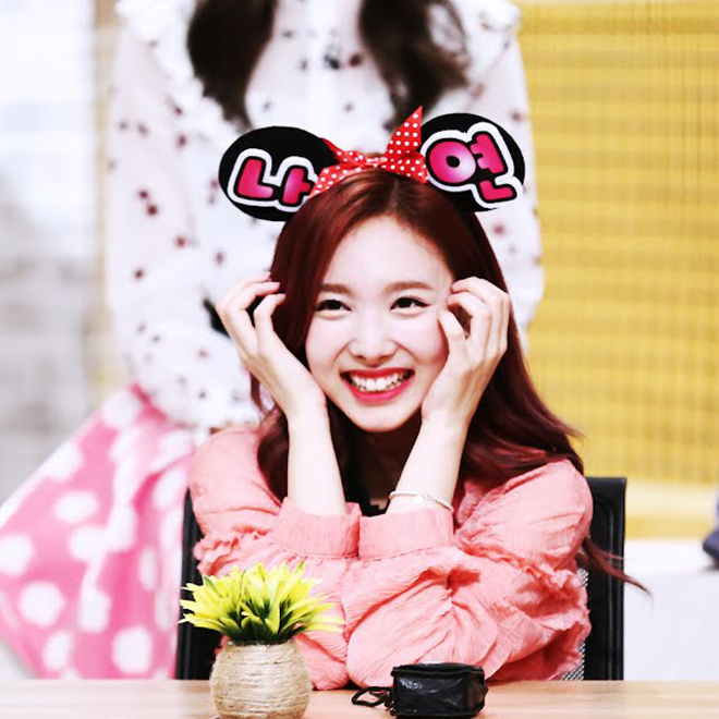 K-pop, Twice, Blackpink, Chaeyoung, Nayeon, Irene Red Velvet, Momoland