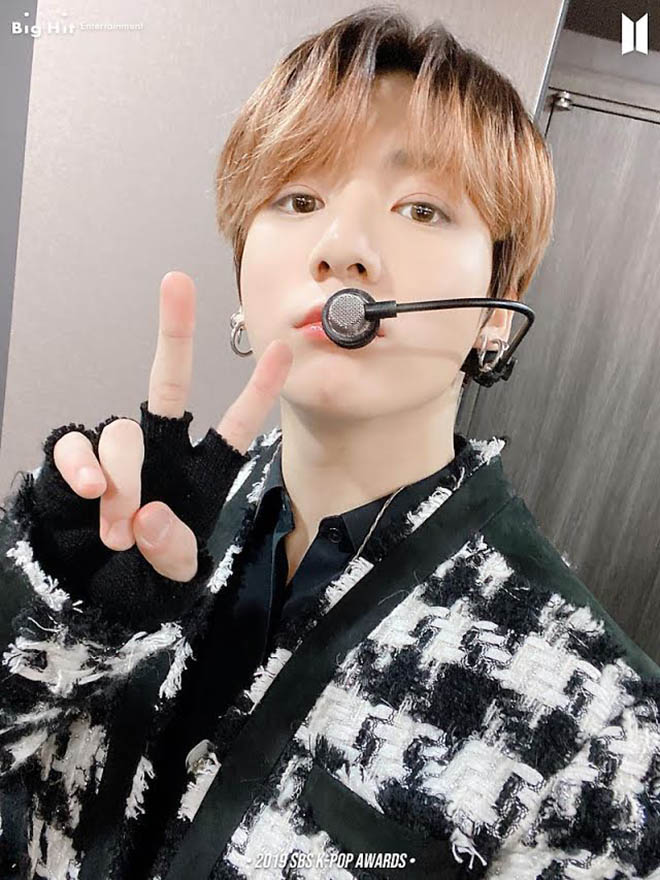 BTS, Ảnh tự sướng của BTS, Jungkook, Lịch sử BTS, Dionysus, Black Swan, V BTS