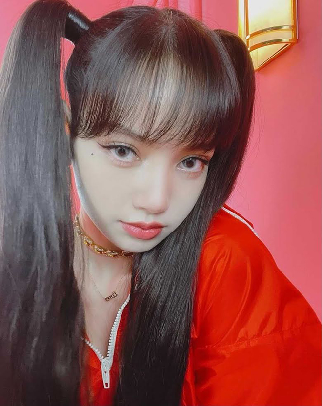 Blackpink, Lisa, Vẻ đẹp siêu thực của Lisa Blackpink, Visual như búp bê của Lisa