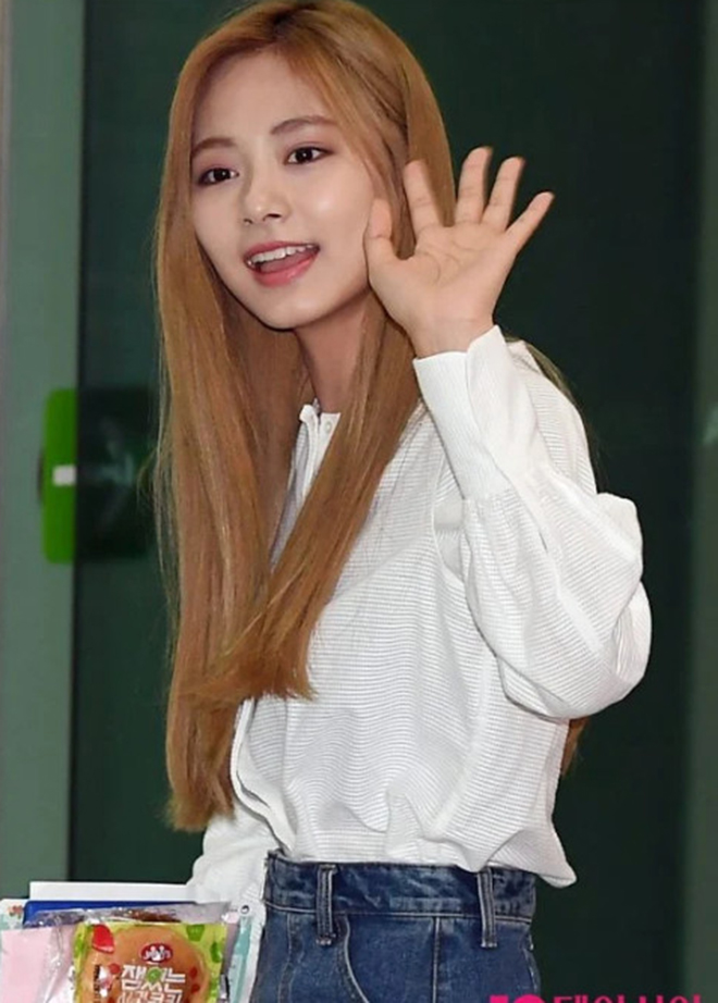 Tzuyu Twice, Twice, Sân bay Quốc tế Gimpo, Tokyo, Tzuyu Twice đẹp không tì vết