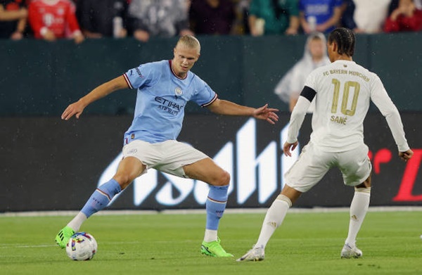 Phản ứng của Pep khi Haaland 'mở tài khoản' cho Man City