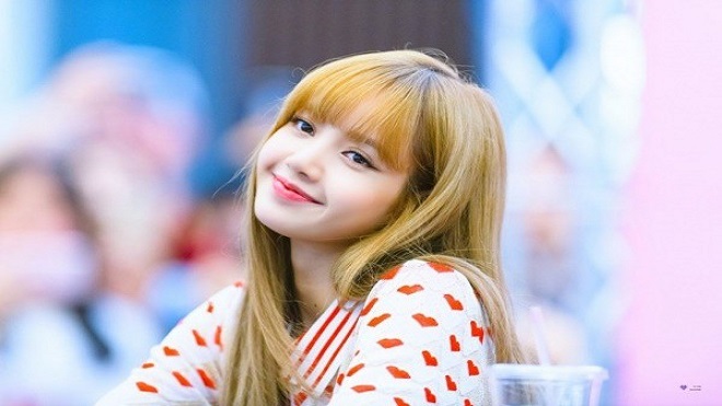 Lisa Blackpink đang bị ‘ném đá’ vì không làm điều này cho các video trên Youtube của mình