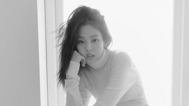 Jennie Blackpink hút hồn trong loạt ảnh ‘nhá hàng’ bìa tạp chí Elle