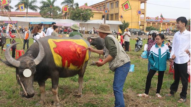 Hội thi vẽ trang trí trâu Lễ hội Tịch điền Đọi Sơn năm 2019