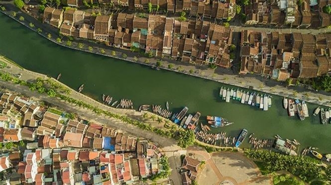 Trong ảnh: Thành phố Hội An (Quảng Nam) bên bờ sông Hoài. Ảnh: Trọng Đạt-TTXVN