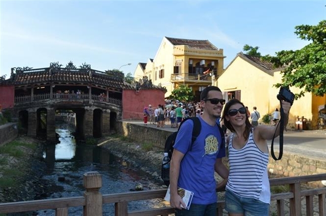 Trong ảnh: Phố cổ Hội An luôn là điểm du lịch hấp dẫn du khách trong và ngoài nước. Ảnh: Thanh Hà - TTXVN