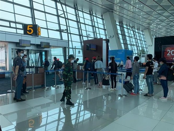 Công dân Việt Nam về nước từ Indonesia