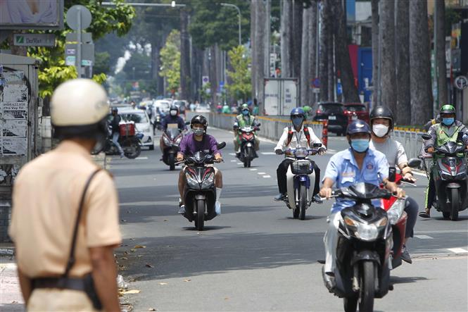 Thành phố Hồ Chí Minh nhộp nhịp, TP Hồ Chí Minh ai ở đâu ở yên đó, Thành phố Hồ Chí Minh trước thông tin siết chặt, Thành phố Hồ Chí Minh ai ở đâu ở yên đó