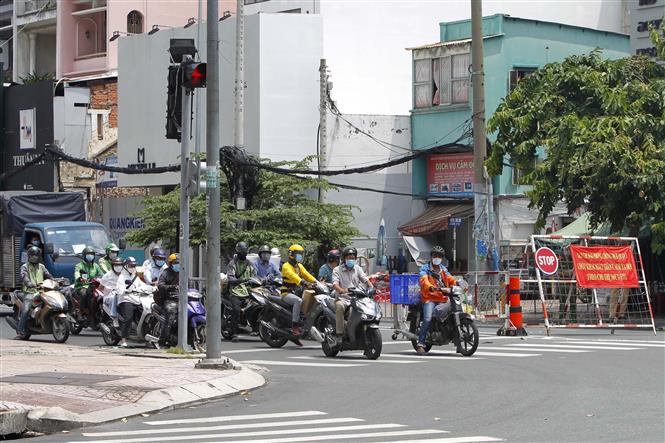 Thành phố Hồ Chí Minh nhộp nhịp, TP Hồ Chí Minh ai ở đâu ở yên đó, Thành phố Hồ Chí Minh trước thông tin siết chặt, Thành phố Hồ Chí Minh ai ở đâu ở yên đó