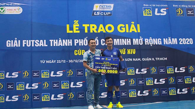 Minh Trí hướng tới danh hiệu Quả bóng vàng futsal 2020 sau một năm nhiều thành công. Ảnh: LV