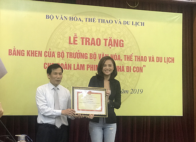 Về nhà đi con nhận bằng khen, Về nhà đi con phần 2, về nhà đi con phần 2, VTV1, phim Về nhà đi con phần 2, xem Về nhà đi con phần 2, Về nhà đi con phần tiếp theo, vtv1