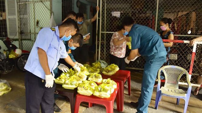 Dịch COVID-19: Thêm 3 ca tái dương tính với virus SARS-CoV-2 tại Thành phố Hồ Chí Minh