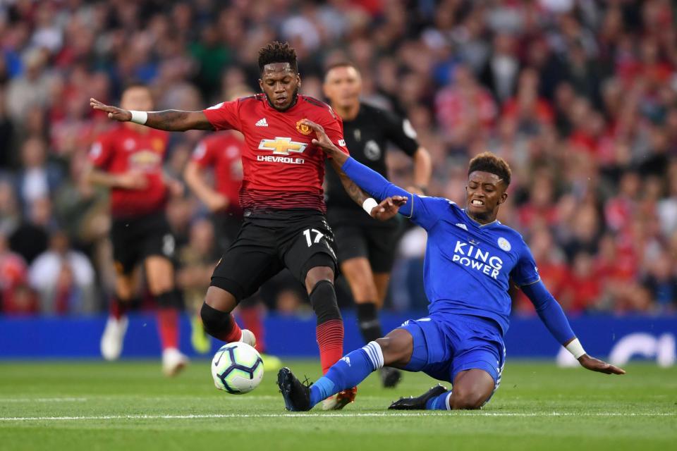 ĐIỂM NHẤN M.U 2-1 Leicester: Pogba là Captain Marvel. Luke Shaw khiến Mourinho mỉm cười